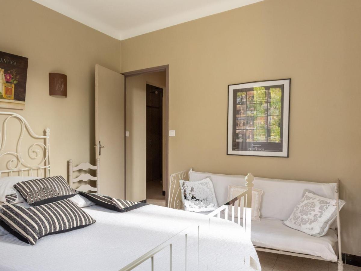 Holiday Home Le Cedre - Mbe101 By Interhome เมแเนร์บส์ ภายนอก รูปภาพ